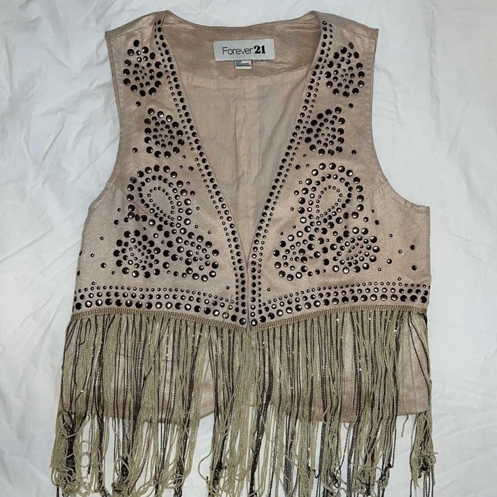 Forever 21 Western Style Fringe Ultra suede Vest Metal Detail Women’s Small